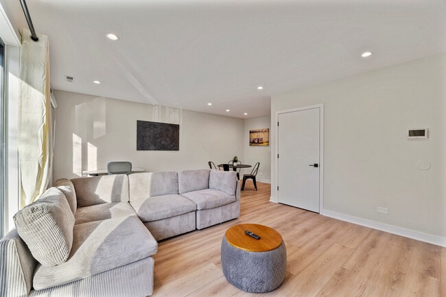 Photo - 7201 N Western Ave Unit ID1236833P