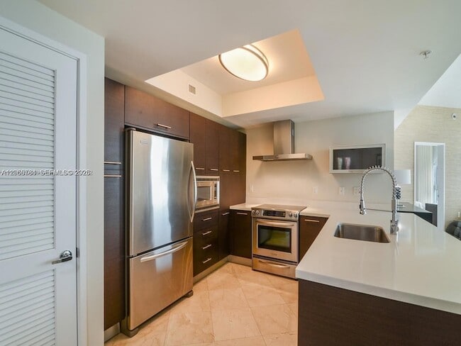 Building Photo - 150 Sunny Isles Blvd Unit 11801