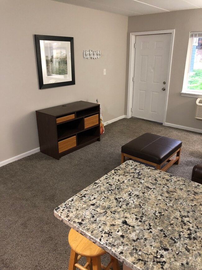 Model Unit with Granite Upgrade - Cypress Park Apartments