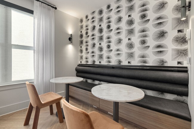 Photo - Alexander Crossing