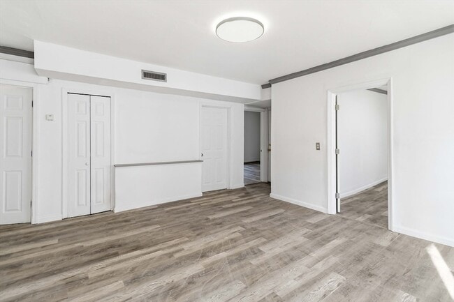 Photo - 43 Orient St Unit 1