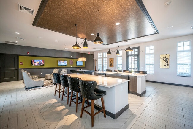 Photo - Waterstone at Hamburg Apartments