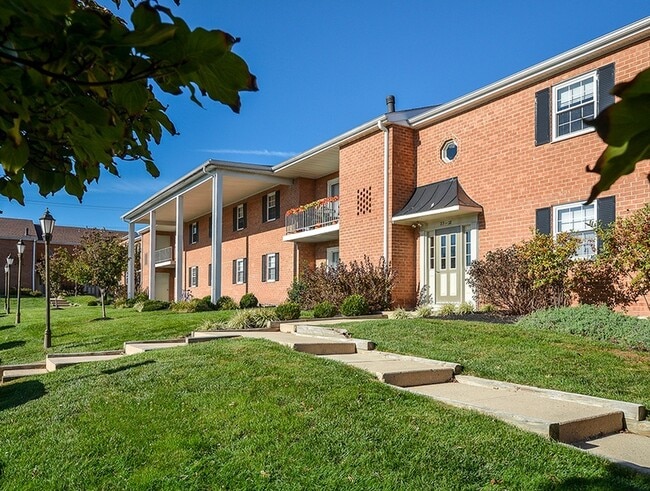 Exterior - Westover Club