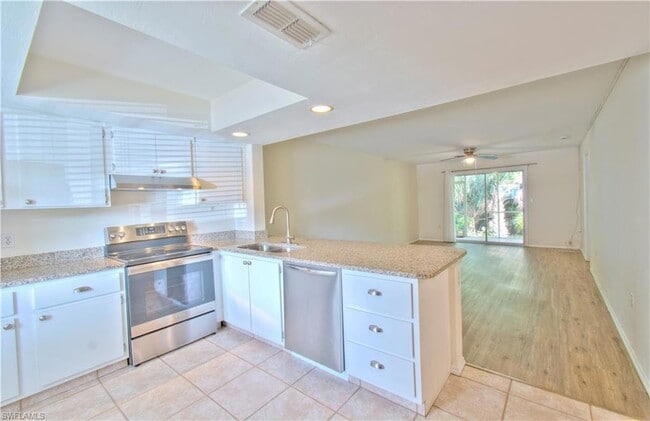 Photo - 2385 Naples Trace Cir