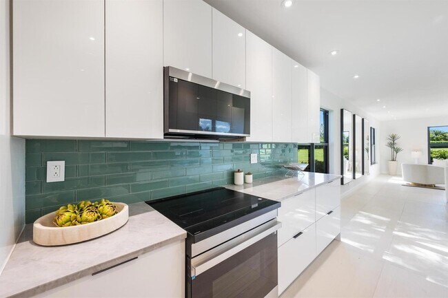 Photo - 800 Greensward Ct Unit 107I