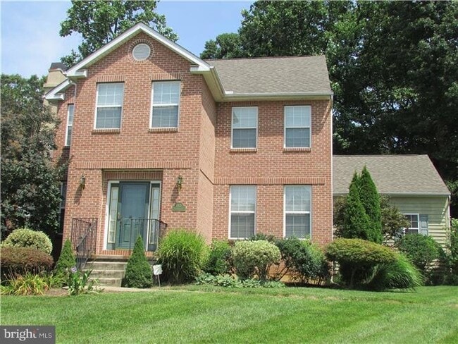 Building Photo - 1 Overlook Ct