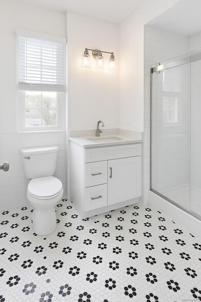 Photo - 122 Greenwich Ave Unit 104