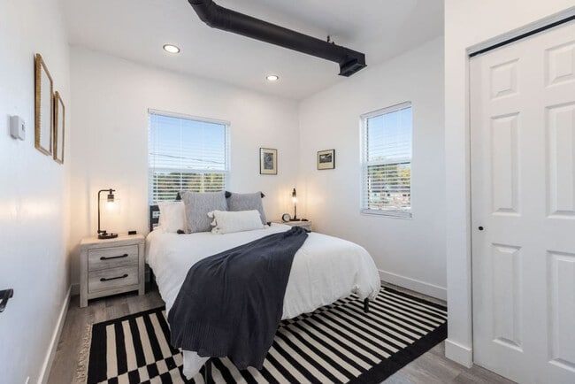Photo - 677 S 700 E Unit SI ID1597563P