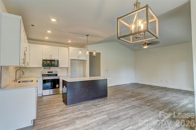 Photo - 197 Dale Dr