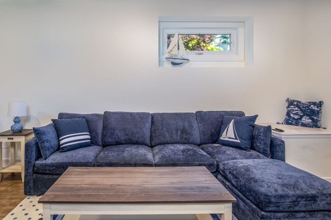 Photo - 184 Grand Ave Unit ID1374785P