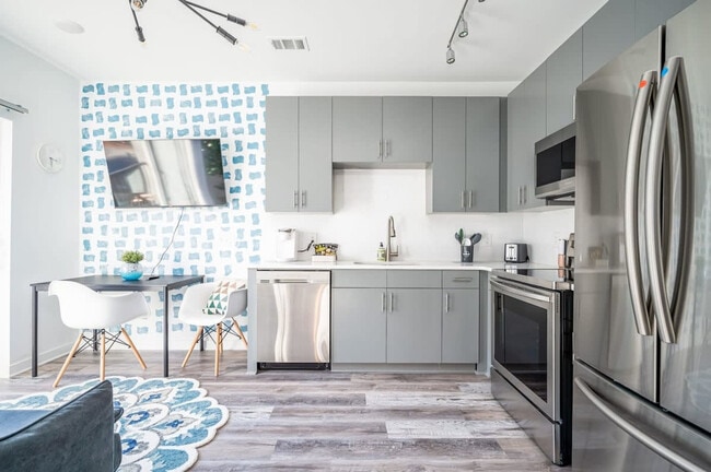 Building Photo - 542 Boulevard NE Unit ID1299421P