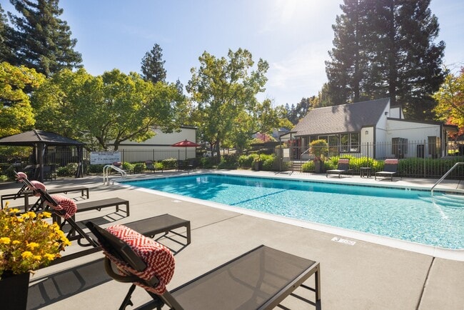 Building Photo - Miner's Station