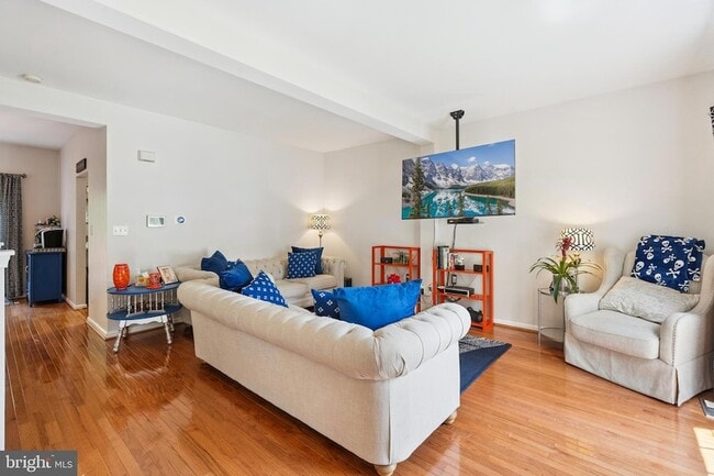 Photo - 2610 Grayton Ln