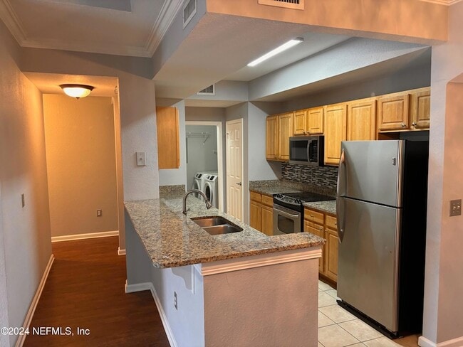 Photo - 10075 Gate Pkwy N Unit 2413