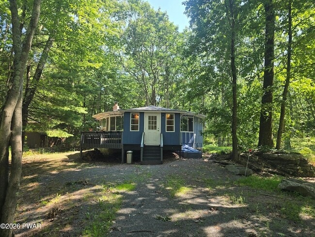 Building Photo - 127 Longridge Dr