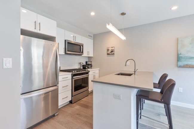 Photo - 244 Hanover St Unit SI FL2-ID1241275P