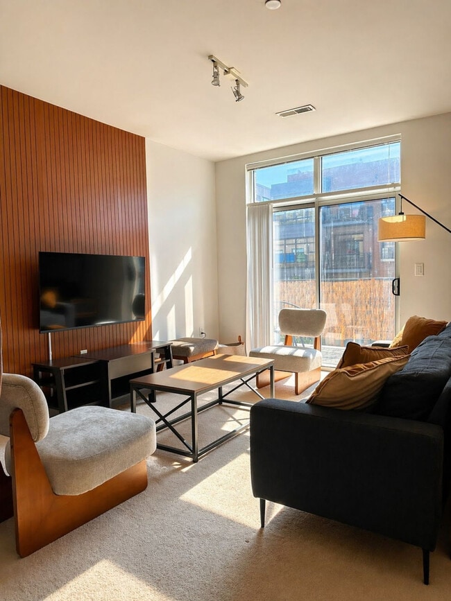 Photo - 132 N Jefferson St Unit SI ID1631132P