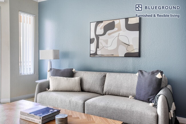 Photo - 1710 N Fuller Ave Unit FL4-ID852