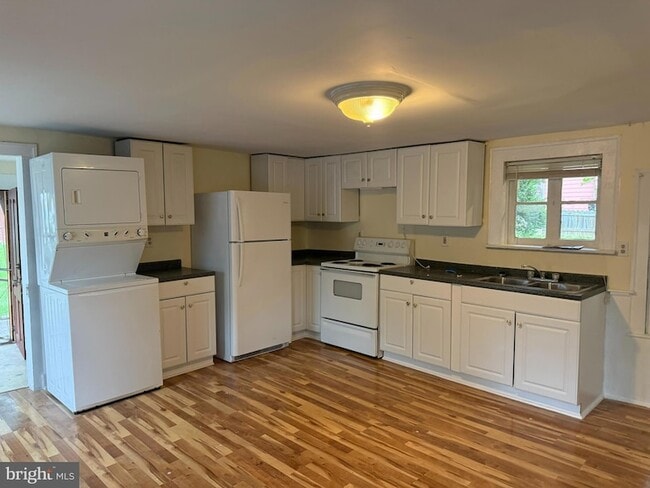 Photo - 619 S Cameron St Unit 1