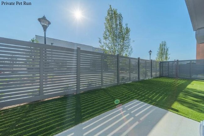 Photo - University Hill Apartments