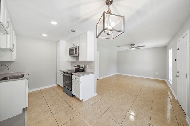 Photo - 2526 Appian Wy Unit 4