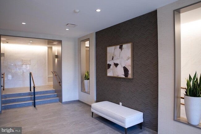 Photo - 1640 Oakwood Dr Unit W216