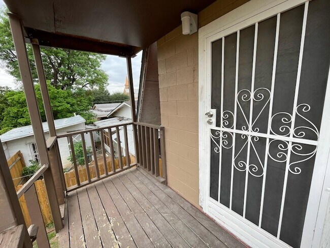 Photo - 1517 Garcia St