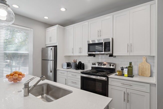 Building Photo - Mirador at Peachtree