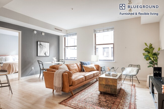 Building Photo - 733 15th St NW Unit GO FL9-ID212