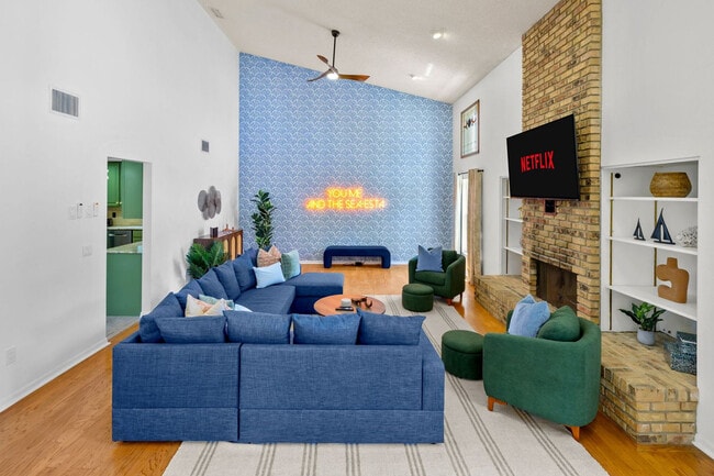 Photo - 9800 E Bay St Unit ID1265157P