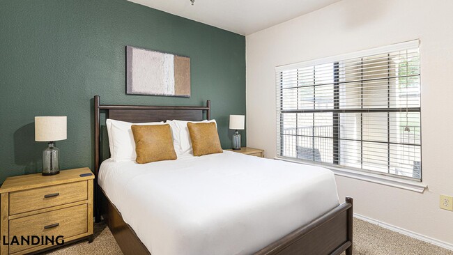 Photo - 165 Forestbrook Dr Unit 805