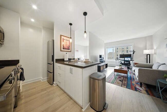 Photo - 899 Pine St Unit FL16-ID1245522P