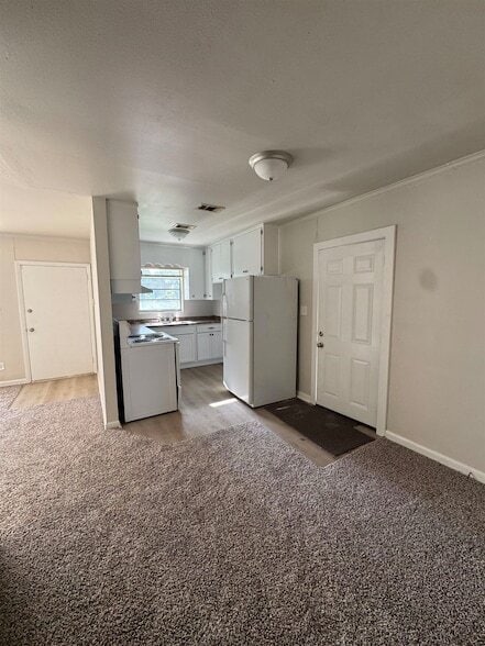 Photo - 1204 Clay St