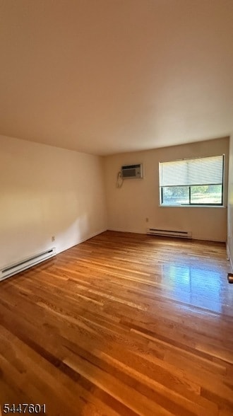 Photo - 121 Grove St