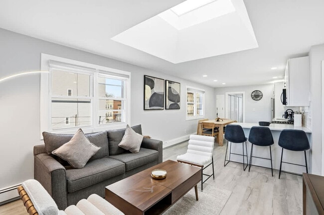 Building Photo - 225 Hancock Ave Unit SI ID1470334P