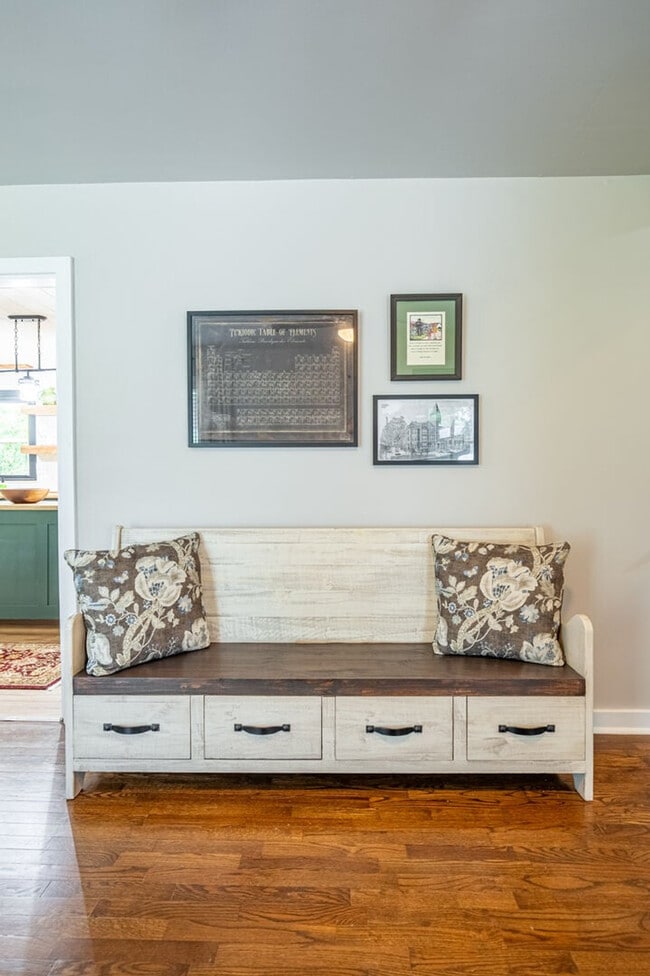 Photo - 236 Pioneer Trail Unit ID1272825P