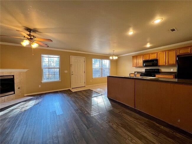 Photo - 2219 Skyler Dr