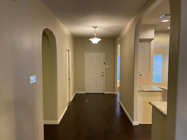 Photo - 9909 Carter Dr