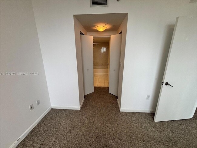 Photo - 2775 NE 187th St Unit 403