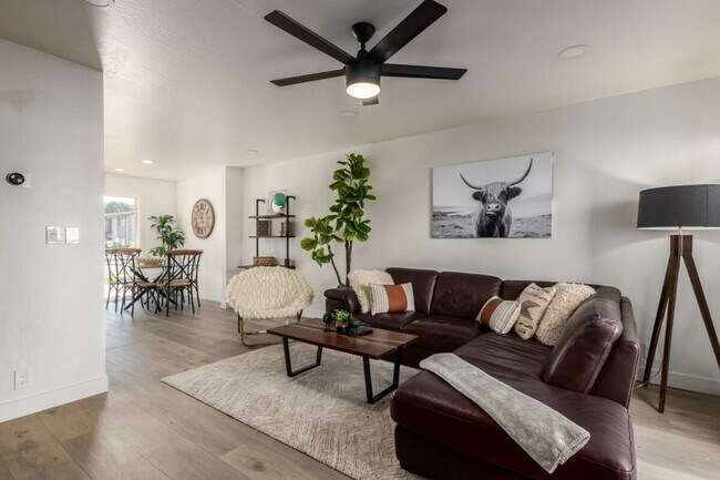 Photo - 4620 N 68th St Unit SI ID1558662P