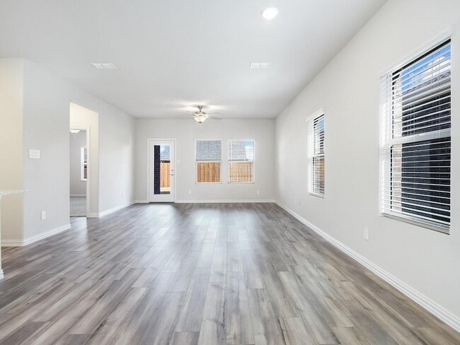 Photo - 208 Goosewood Dr