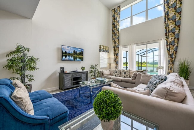 Building Photo - 4789 Kings Castle Cir Unit ID1280830P