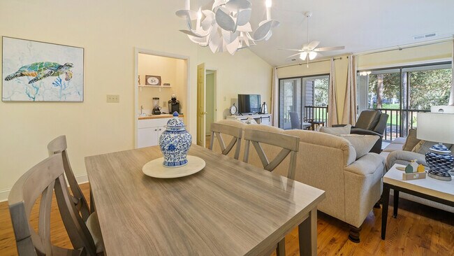 Photo - 14 Stillwood Dr Unit ID1253410P