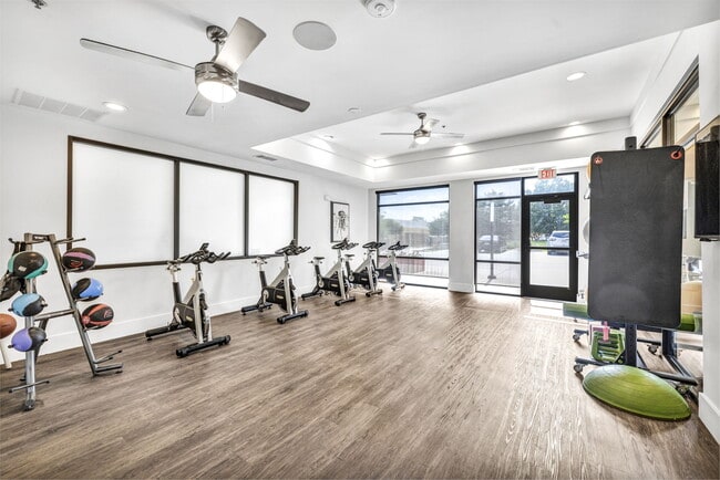 Markethaus 3700 Apartments in Plano, Texas - Markethaus 3700