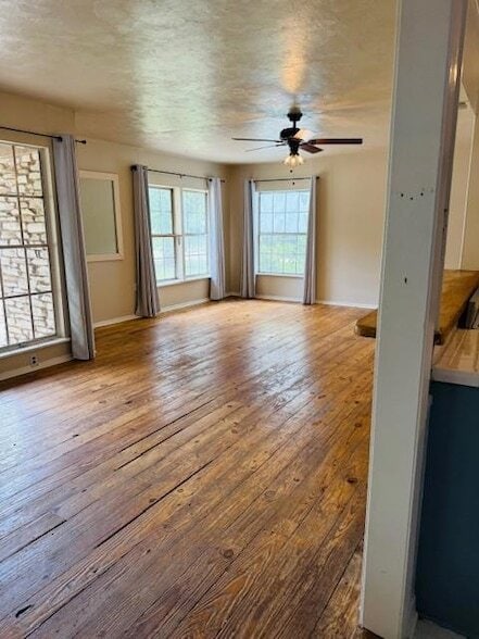 Photo - 2705 Sherwood Ln