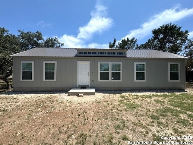 Building Photo - 261 Blackfoot Trail