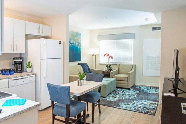 Building Photo - 2220 N Glenville Dr Unit SI ID1039338P