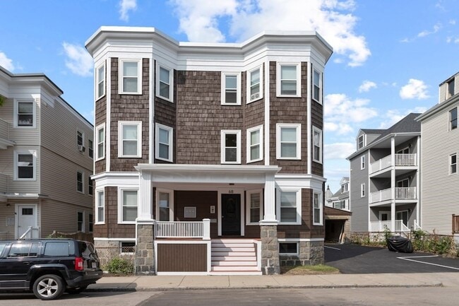 Building Photo - 68 Saxton St Unit 1