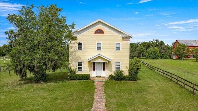 Building Photo - 13939 N US Hwy 441