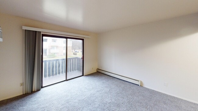 Photo - Glen Oaks Apartments